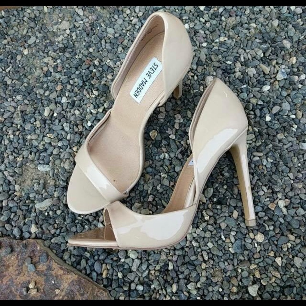 Steve Madden nude heels
